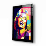 Lachende Blonde Vrouw in Popartstijl – Glasschilderij
