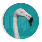 Witte flamingo in een petrolkleurige cirkel – Rond Glasschilderij