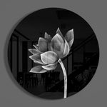 Schuine monochrome lotus – Rond Glasschilderij