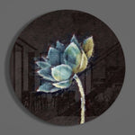 Geschilderde petrolkleurige lotus – Rond Glasschilderij