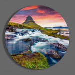 Waterval bij Cone Peak onder een karmozijnrode hemel – Rond Glasschilderij