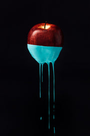 3D-Reliefbild – Roter Apfel mit türkisfarbener Farbe – Schwarz – Luxuriöse Wanddekoration