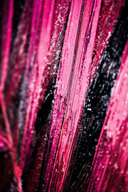 Magenta Midnight Frond – Peinture en relief 3D avec feuille tropicale
