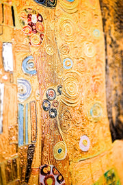 3D-Reliefgemälde Golden Embrace Reverie – Goldene Kunst – Luxuriöse Wanddekoration