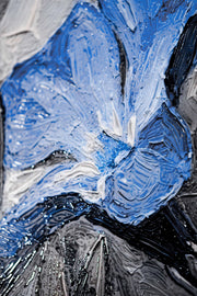 Sapphire Flora Relief – 3D-Reliefgemälde mit blauen Blumen