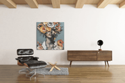Vrouw met Bloemen – Ontwerp 2 – Canvas Wandkunst in Vierkante Uitvoering
