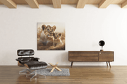 Moeder Leeuwin met Welp – Canvas Wandkunst in Vierkante Uitvoering