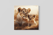 Moeder Leeuwin met Welp – Canvas Wandkunst in Vierkante Uitvoering