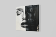 Vrouw in Zwart en Wit – Vierkant Canvas Kunstwerk voor het Interieur