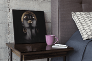 Portret van een vrouw met gouden make-up – Canvas Schilderij als Wanddecoratie