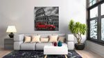 Rode Oldtimer bij het Colosseum – Canvas Wandkunst in Vierkante Uitvoering