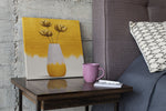 Gele bloemen in Vaas – Vierkante Canvas Wanddecoratie – Canvas Wandkunst in Vierkante Uitvoering