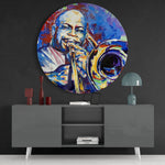 Geschilderde trombonist op blauw – Rond Glasschilderij
