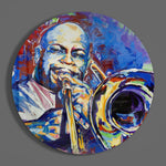 Geschilderde trombonist op blauw – Rond Glasschilderij