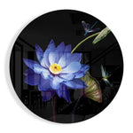 Blauwe waterlelie met libel – Rond Glasschilderij
