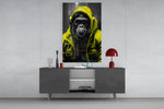 Gele Raincoat Headphone gorilla – Glasschilderij
