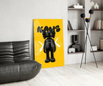Gele achtergrond zwarte Vinyl Toy figuur – Glasschilderij