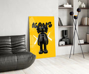 Gele achtergrond zwarte Vinyl Toy figuur – Glasschilderij