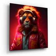 Vierkant Glasschilderij roze Jacket leeuw in Headphones Glasschilderij